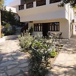 Apartment Yasou - Spacious Cozy By The Sea *