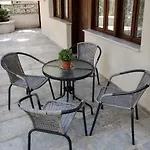 Yasou - Spacious Cozy By The Sea Apartament *