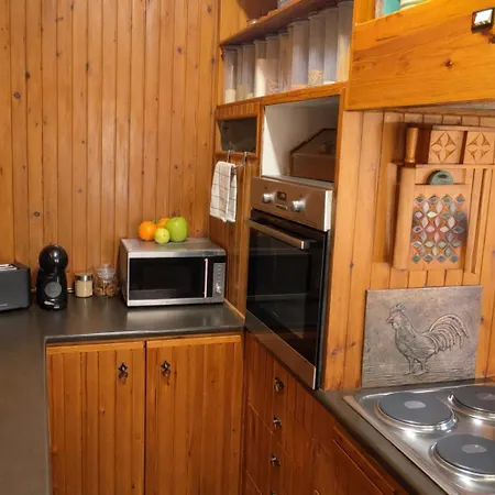 Yasou - Spacious Cozy By The Sea 公寓