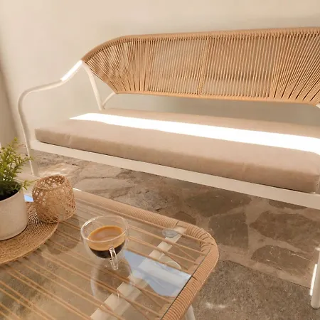 Yasou - Spacious Cozy By The Sea *