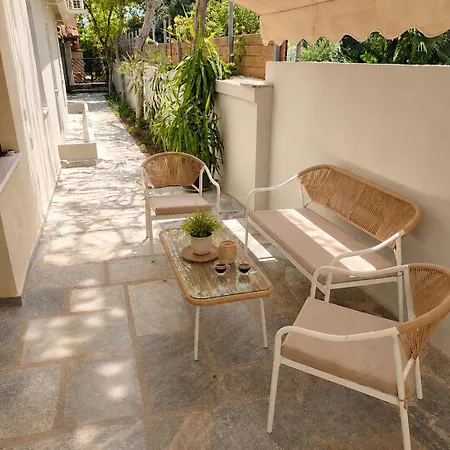 Yasou - Spacious Cozy By The Sea