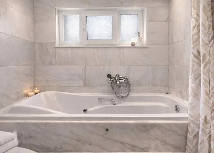 Yasou - Spacious Family By The Sea Apartman