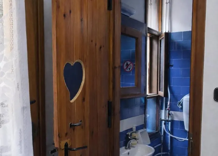 Yasou - Spacious Family By The Sea Διαμέρισμα Λουτράκι